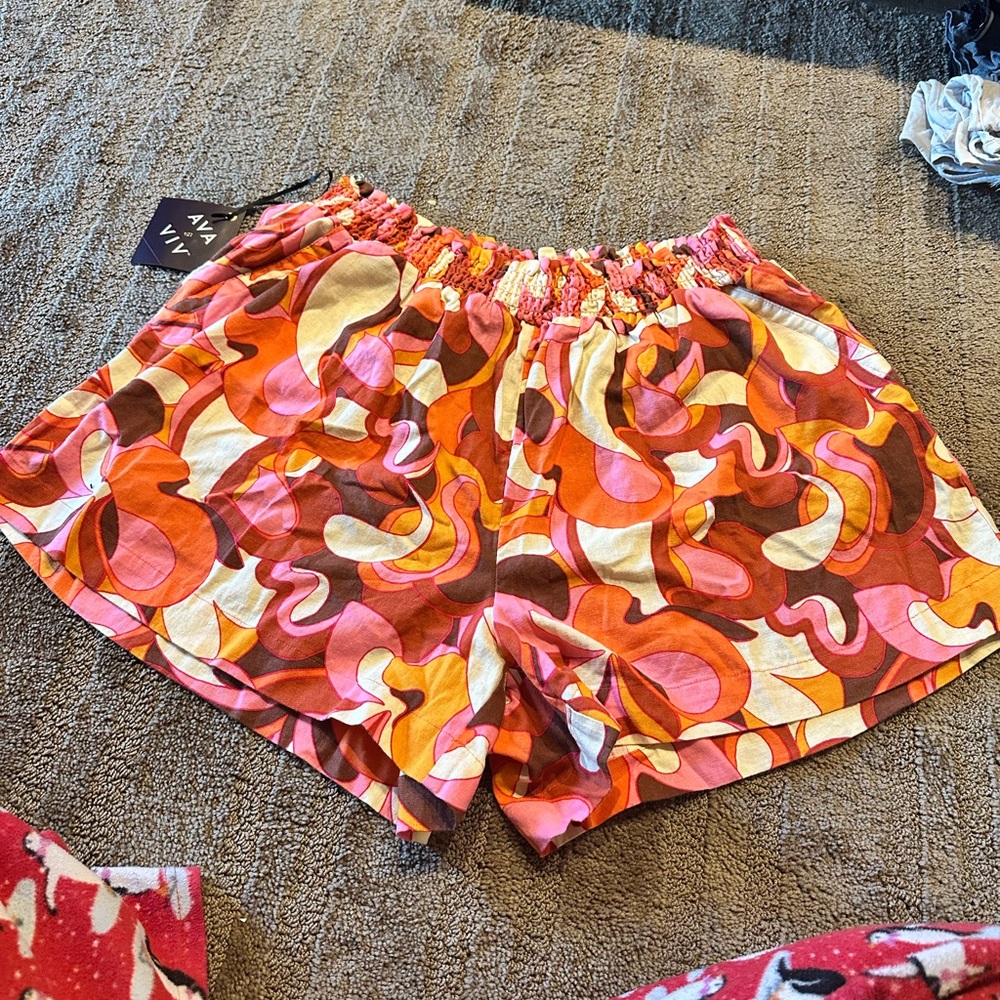 Women's Multicolor Patterned Shorts size 1X new Ava & Viv brand